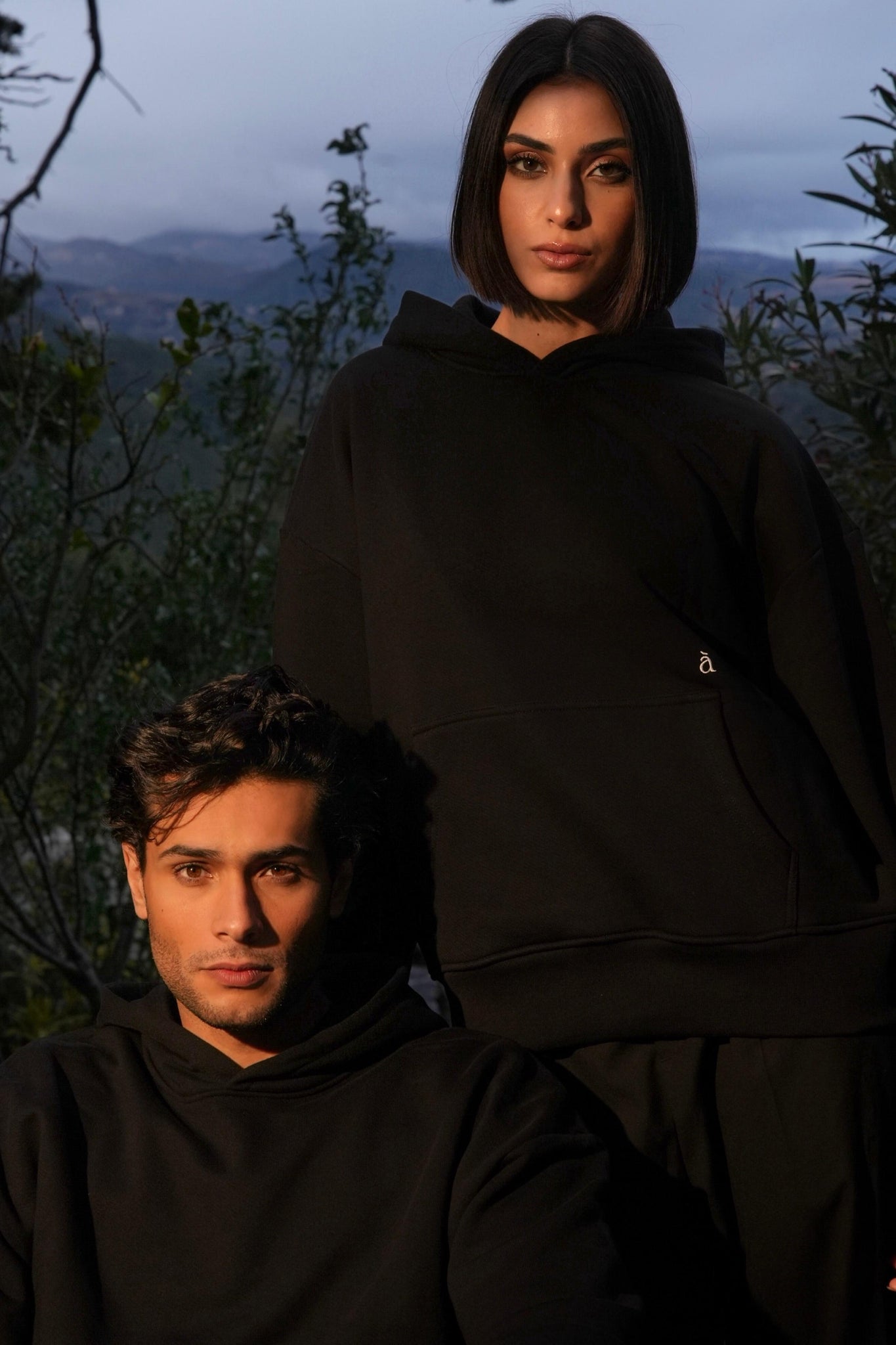 Signature Hoodie in Onyx Black